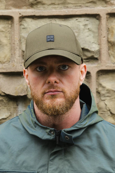 Шапка с Козирка Cult :: Масленозелена