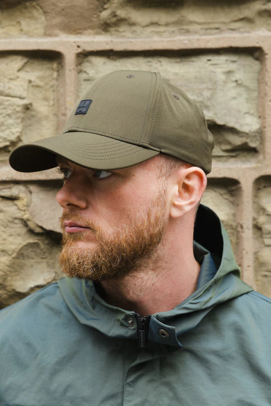 Шапка с Козирка Cult :: Масленозелена